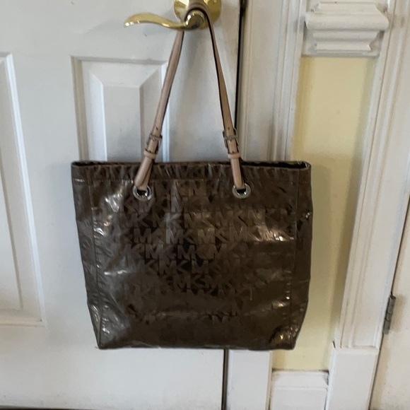 Michael Kors Bag - Picture 1 of 9